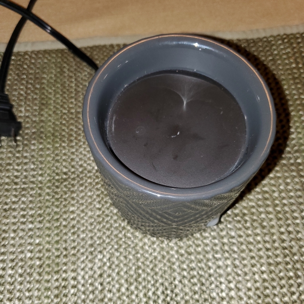 Wax warmer